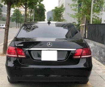 Mercedes-Benz E200 2014 - Xe màu đen giá hữu nghị