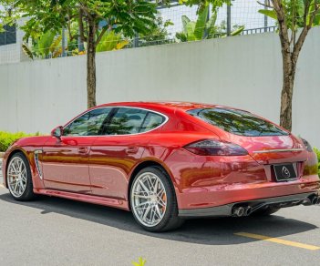 Porsche Panamera 2010 - Màu đỏ, xe nhập