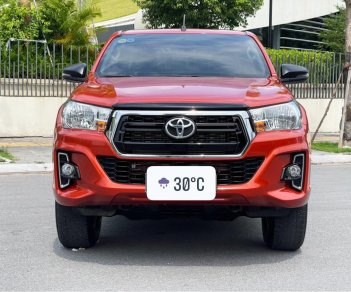 Toyota Hilux 2019 - Màu đỏ, nhập khẩu