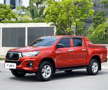 Toyota Hilux 2019 - Màu đỏ, nhập khẩu