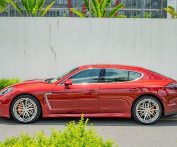 Porsche Panamera 2010 - Màu đỏ, xe nhập