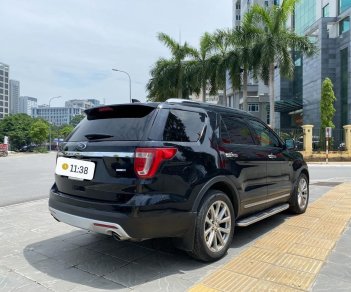 Ford Explorer 2017 - Xe màu đen, nhập khẩu