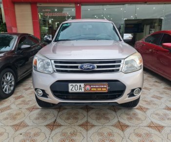 Ford Everest 2013 - Cần bán xe máy dầu, số tự động