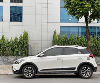 Hyundai i20 Active 2015 - Màu trắng nhập Ấn