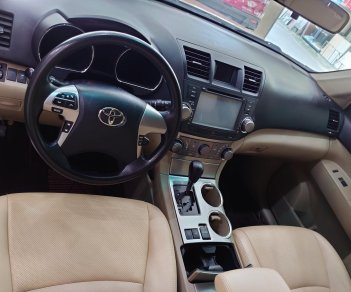 Toyota Highlander 2011 - Giá 835tr