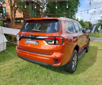 Ford Everest 2022 - Xe có sẵn giao ngay, kèm quà tặng cao cấp