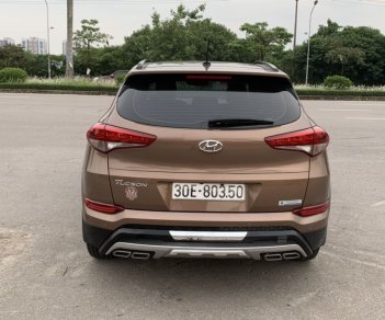 Hyundai Tucson 2016 - Màu nâu, xe nhập