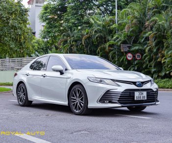 Toyota Camry 2022 - Biển vip HN 30G-688.88 mới ra biển chưa đăng kiểm - Giao toàn quốc