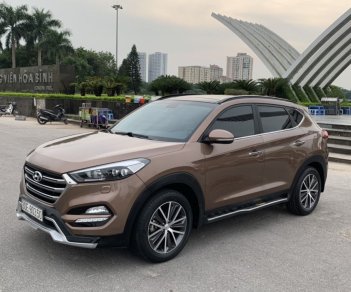 Hyundai Tucson 2016 - Màu nâu, xe nhập