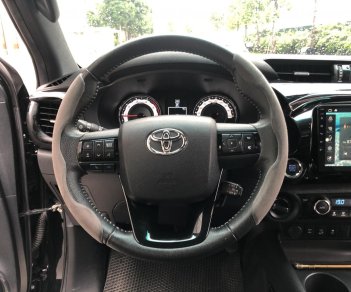 Toyota Hilux 2018 - Dòng xe bán tải gầm cao, động cơ mạnh mẽ