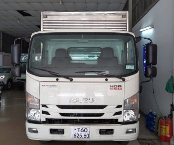 Isuzu 2022 - Isuzu 5.500kg, thùng kín 6.2m - Khuyến mại máy lạnh, 9 phiếu bảo, radio MP3