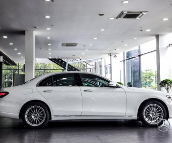 Mercedes-Benz 2022 - Xe có sẵn giao ngay