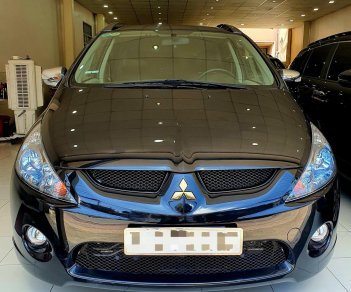 Mitsubishi Grandis 2009 - Màu đen còn mới