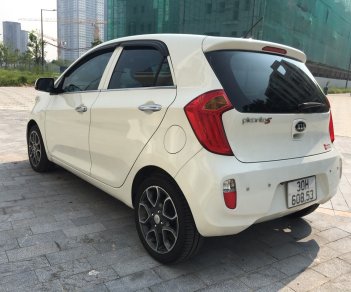 Kia Picanto 2014 - Xe màu trắng, dòng xe nhỏ gọn dễ di chuyển