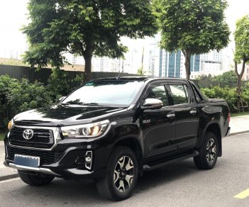 Toyota Hilux 2018 - Dòng xe bán tải gầm cao, động cơ mạnh mẽ