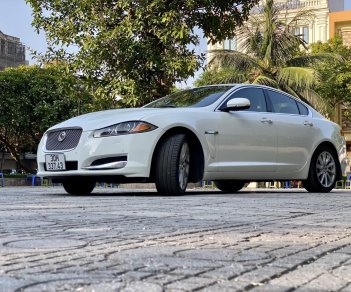 Jaguar XF 2013 - Biển Hà Nội tên tư nhân