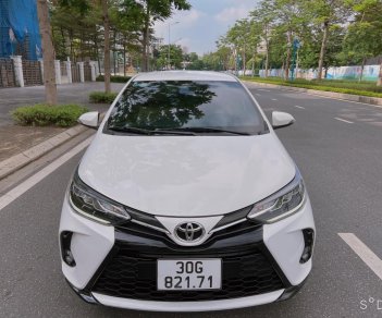 Toyota Yaris 2020 - Bán xe form mới, xe nhập khẩu đi 12.560 km còn mới