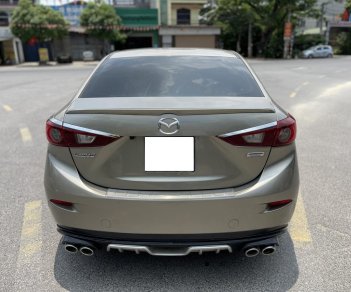 Mazda 3 2016 - 1 chủ từ mới lướt đúng 5 vạn km xịn, bản thể thao full kịch đồ. Xe mới lắm