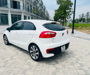 Kia Rio 2015 - Màu trắng, xe nhập