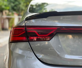 Kia Cerato 2020 - Cần bán gấp xe gia đình giá tốt 610tr