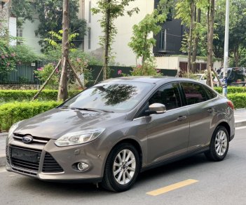 Ford Focus 2015 - Đi siêu ít 10k km/ năm - Lốp sơ cua chưa hạ - Đã thêm nhiều trang bị theo xe