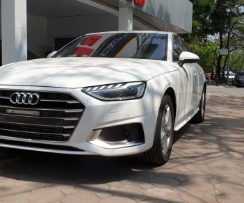 Audi A4 2019 - Xe màu trắng, nhập khẩu nguyên chiếc