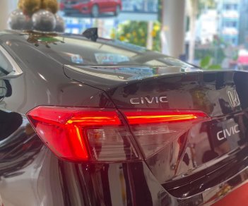 Honda Civic 2022 - Giá cạnh tranh - Khuyến mãi gói phụ kiện tuỳ chọn