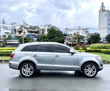 Audi Q7 2008 - Máy 3.6 nhập Đức, màu xám xanh đẹp loại Slier full, xe vào rất nhiều đồ chơi trùm mền ít đi