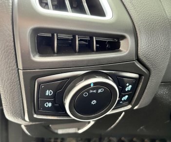 Ford Focus 2016 - Giá 460 triệu