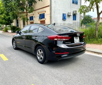 Hyundai Elantra 2017 - Xe màu đen