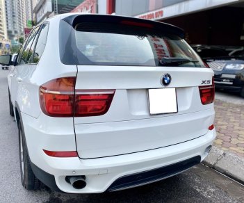 BMW X5 2011 - Cần bán xe màu trắng nội thất kem