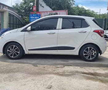 Hyundai Grand i10 2017 - Cần bán xe nguyên bản, xe gia đình đi giữ gìn không chạy dịch vụ, giá 365tr