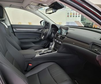 Honda Accord 2021 - Khuyến mại lên đến 80 triệu đồng - Sẵn xe giao ngay