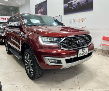 Ford Everest 2020 - Cần bán xe màu đỏ