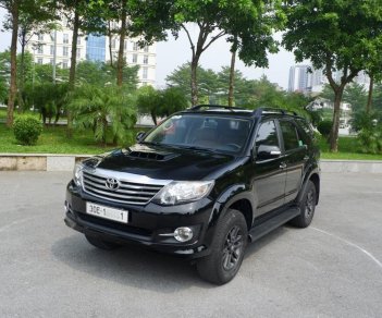 Toyota Fortuner 2016 - Màu đen, giá 698tr