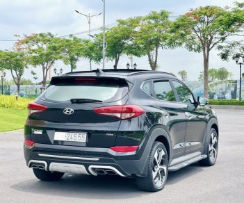 Hyundai Tucson 2018 - Màu đen