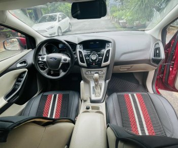 Ford Focus 2015 - Màu đỏ, giá chỉ 410 triệu