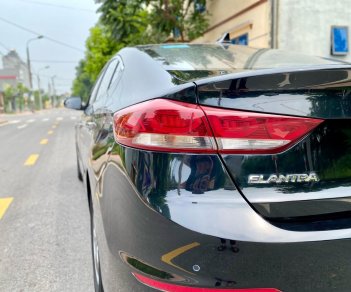 Hyundai Elantra 2017 - Xe màu đen