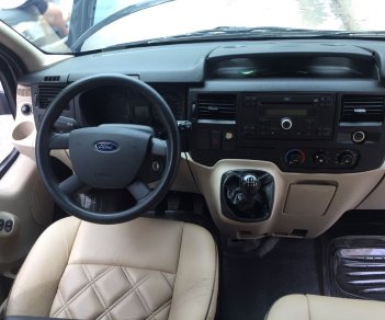 Ford Transit 2016 - 10 chỗ, mới 95%