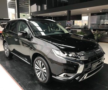 Mitsubishi Stavic 2022 - Khuyến mại 25 triệu phiếu nhiên liệu