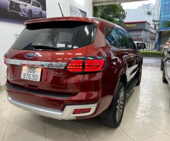 Ford Everest 2020 - Cần bán xe màu đỏ