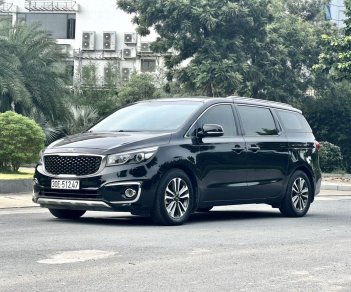 Kia Sedona 2018 - Xe đẹp giá tốt, trang bị full options, hỗ trợ trả góp 70%, tặng thẻ bảo dường free 1 năm