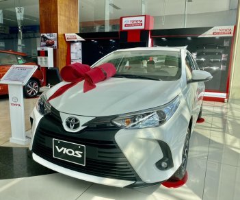 Toyota Vios 2022 - Ưu đãi gần 50 triệu - Tiền mặt và gói phụ kiện chính hãng - Đủ màu giao ngay