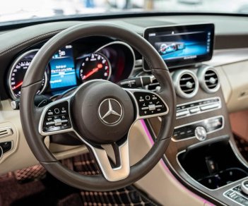 Mercedes-Benz 2022 - Cần bán, xe mới đến 99%