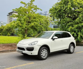 Porsche Cayenne 2011 - Màu trắng còn rất mới