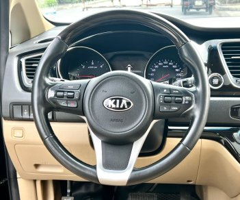 Kia Sedona 2018 - Xe đẹp giá tốt, trang bị full options, hỗ trợ trả góp 70%, tặng thẻ bảo dường free 1 năm