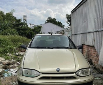 Fiat Siena 2002 - Màu vàng số sàn, 53 triệu