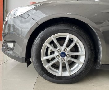 Ford Focus 2016 - Giá 460 triệu