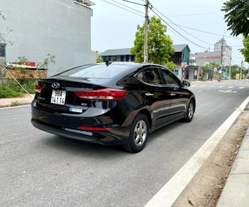 Hyundai Elantra 2017 - Xe màu đen