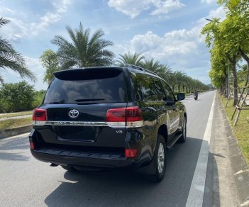 Toyota Land Cruiser 2020 - Xe màu đen